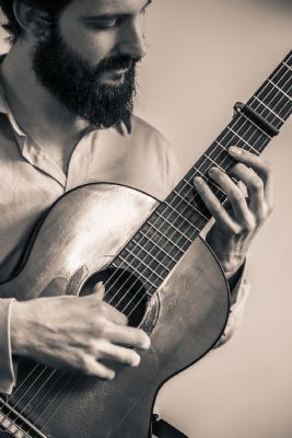 Joseph - Guitarist